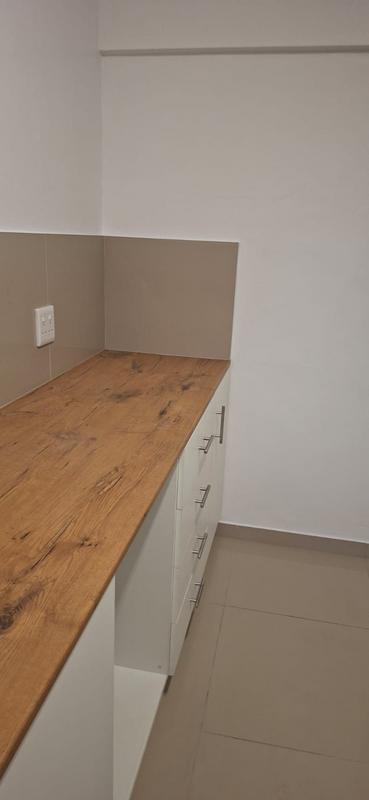 To Let 2 Bedroom Property for Rent in Maitland Western Cape
